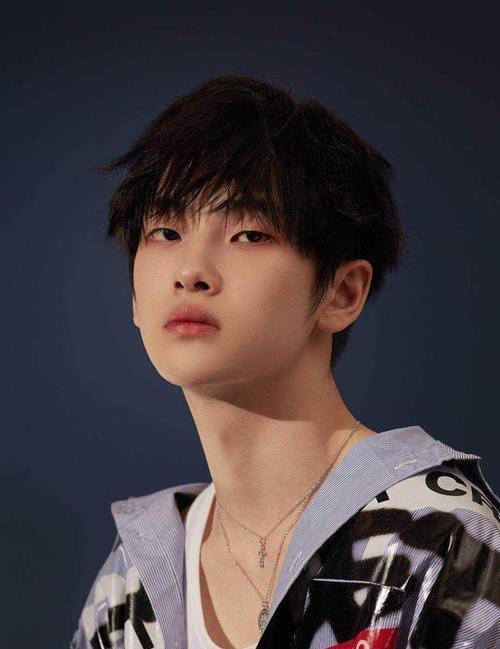 吃瓜娱乐周震南