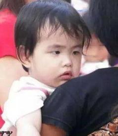 娱乐吃瓜酱小男孩